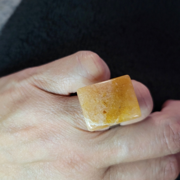 Yellow Adventurine Rectangular Stone Ring - Picture 2 of 3
